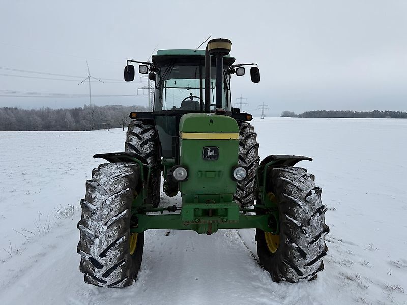 John Deere 3050
