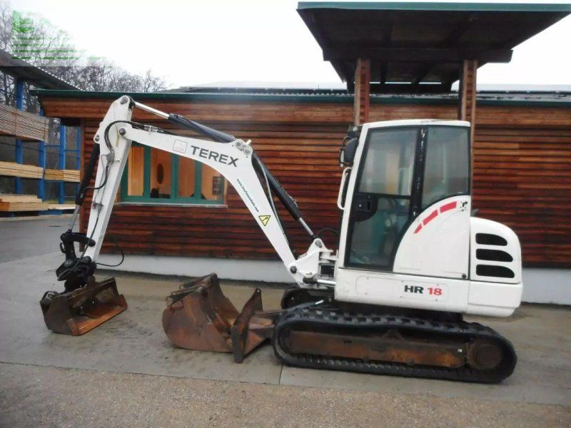 Schaeff hr18 ( 4.680kg ) sw + 3 löffel