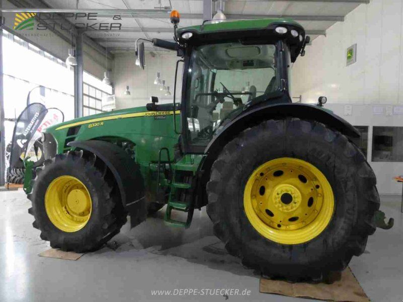 John Deere 8320R