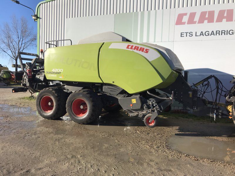 Claas QUADRANT 4200 RF ÉVOLUTION