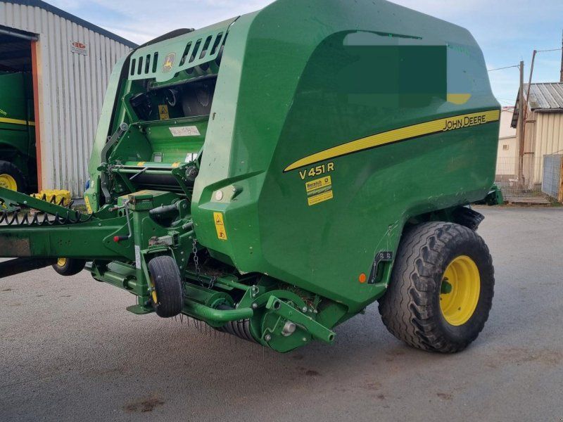 John Deere V451R
