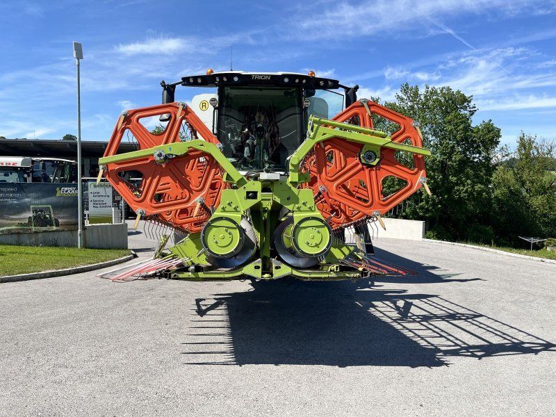 Claas C540 es Schneidwerk klappbar