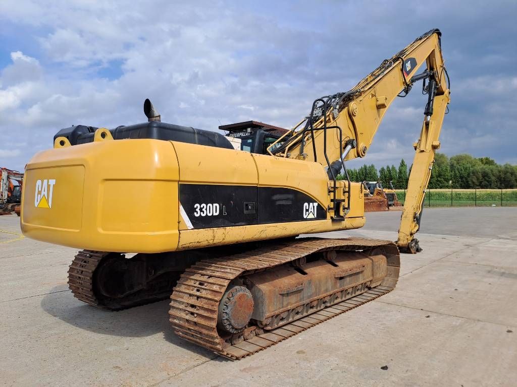 CAT 330 DL UHD (21m UHD + standard boom)