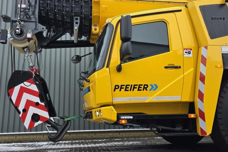 Grove GMK5250XL-1 Available For Rent, Dutch Registration