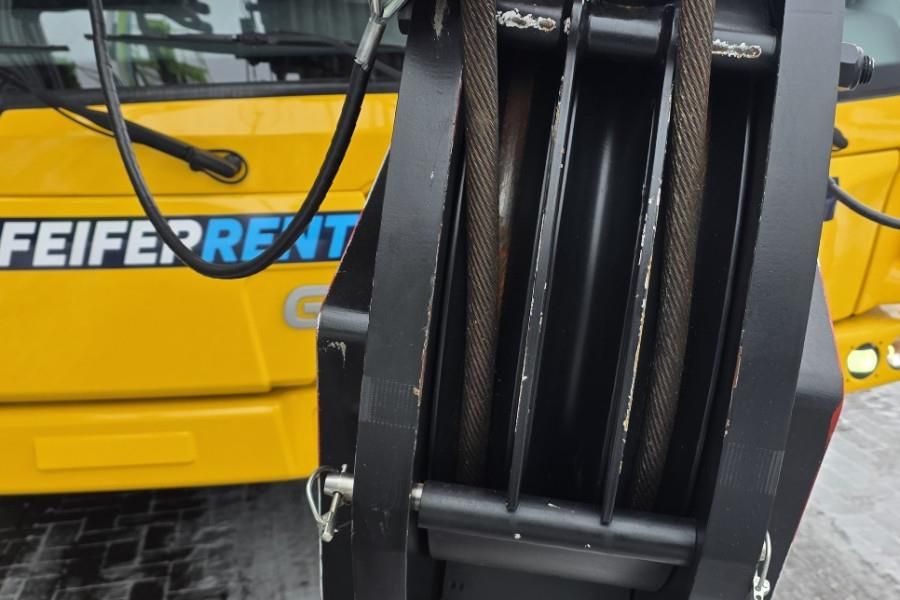 Grove GMK5250XL-1 Available For Rent, Dutch Registration