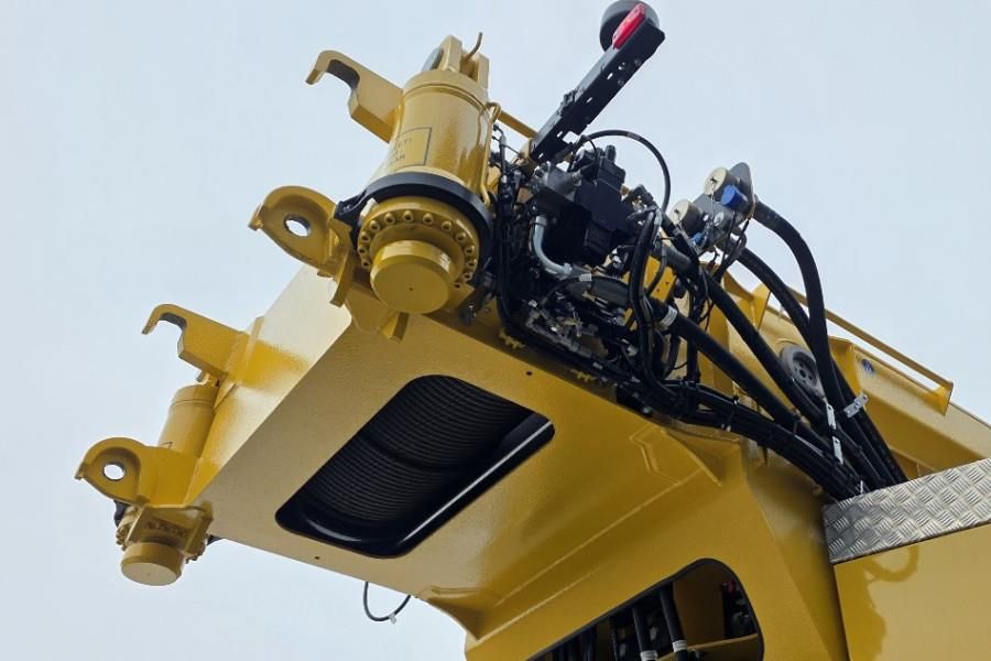 Grove GMK5250XL-1 Available For Rent, Dutch Registration