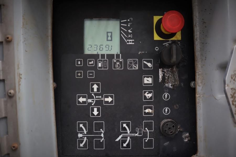 Genie S125 Diesel, 4x4x4 Drive, 40.1m Working Height, 24