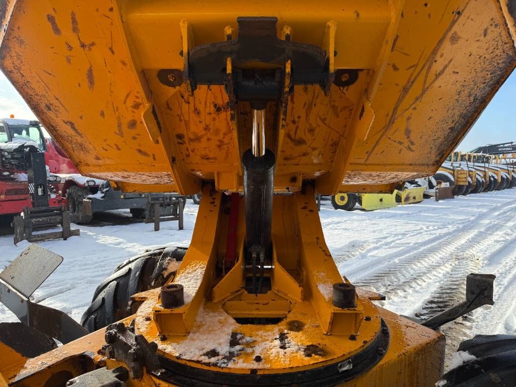 Thwaites 6T - Tilt + Rotate / Good Condition!