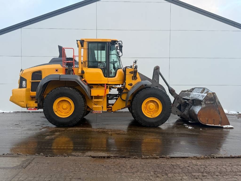 Volvo L120H - 3rd Function / Quick Coupler