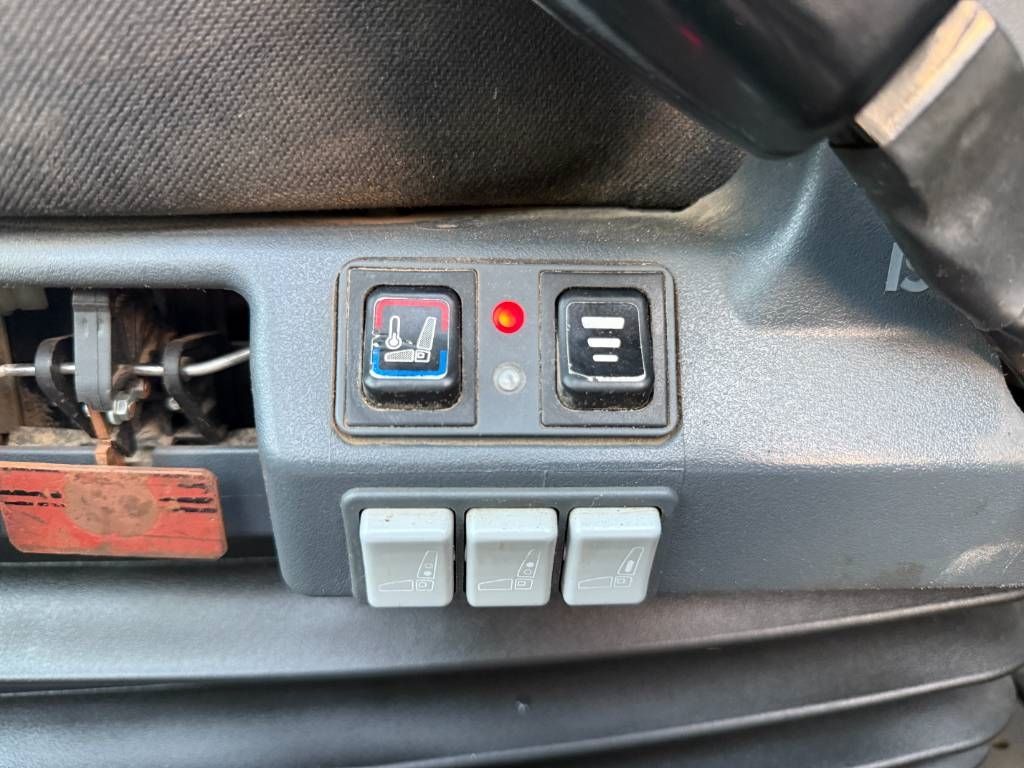 Volvo L120H - 3rd Function / Quick Coupler