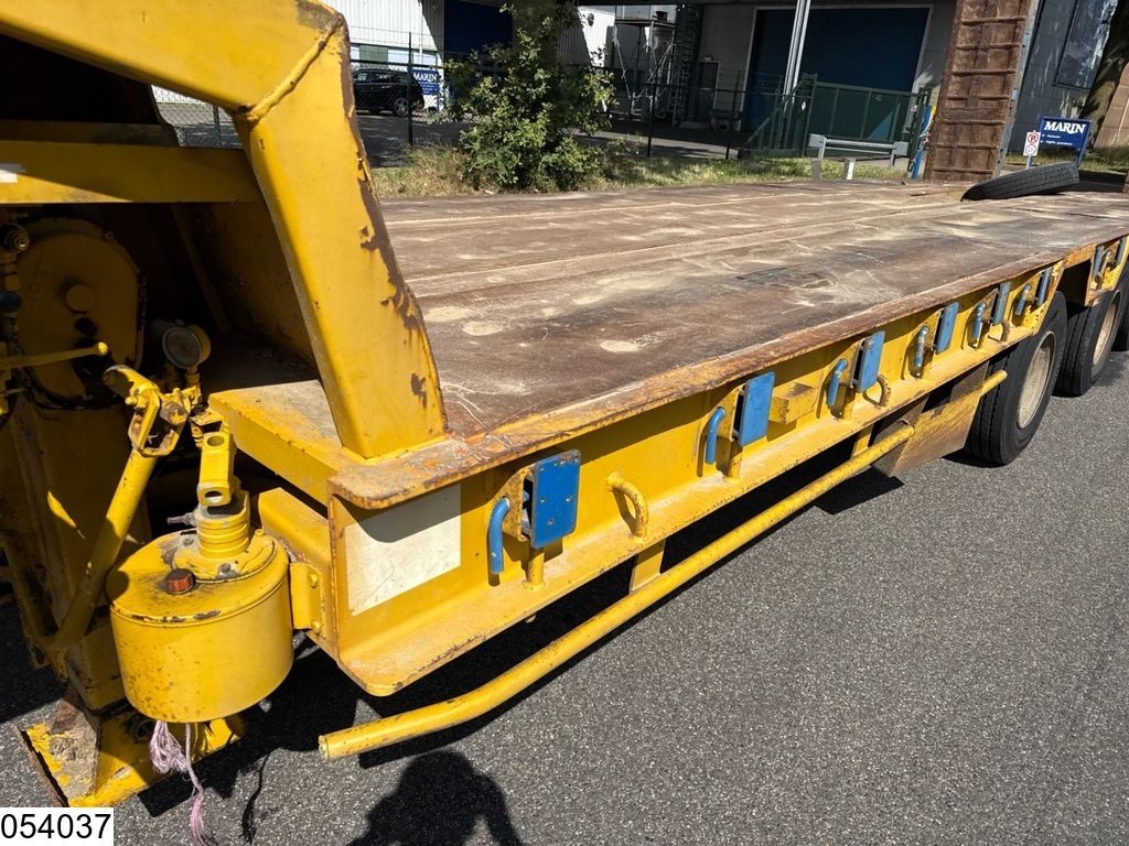 ACTM Lowbed 70.000 KG, 2,5mtr + 2x 0,35 mtr