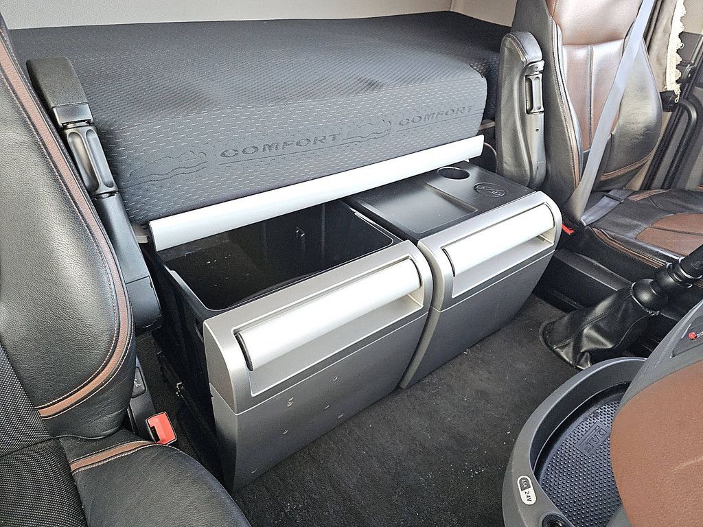 DAF XF 530 ssc manual leather