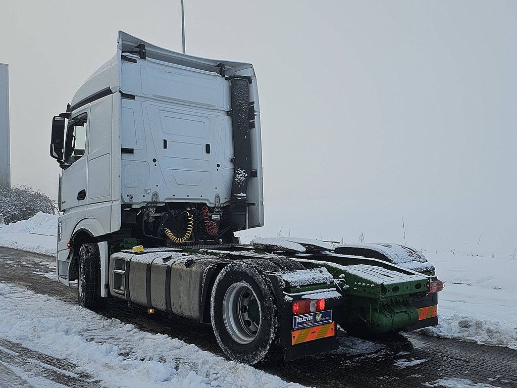MERCEDES-BENZ ACTROS 1848 LS retarder 2x tank