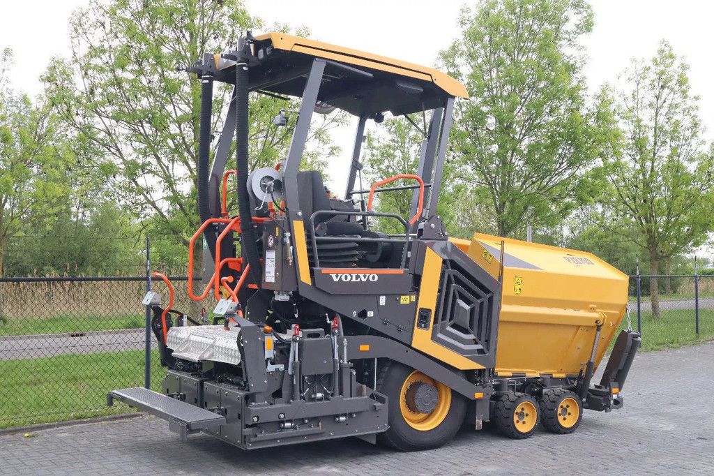Volvo P2870 D ABG | ASPHALT PAVER | NEW / UNUSED | BOMAG BF300