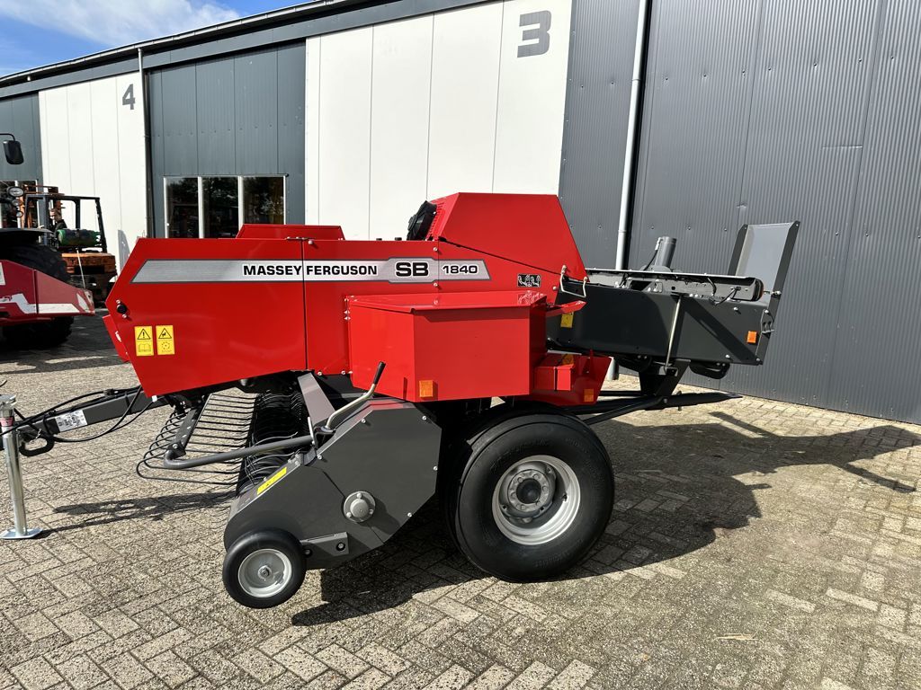 Massey Ferguson 1840