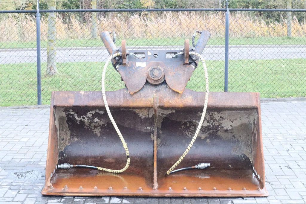 Onbekend CW30 | TILT BUCKET | TILT SCHAUFEL | KANTELBAK