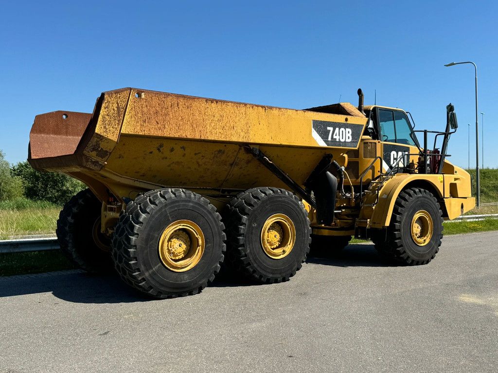 Caterpillar 740B