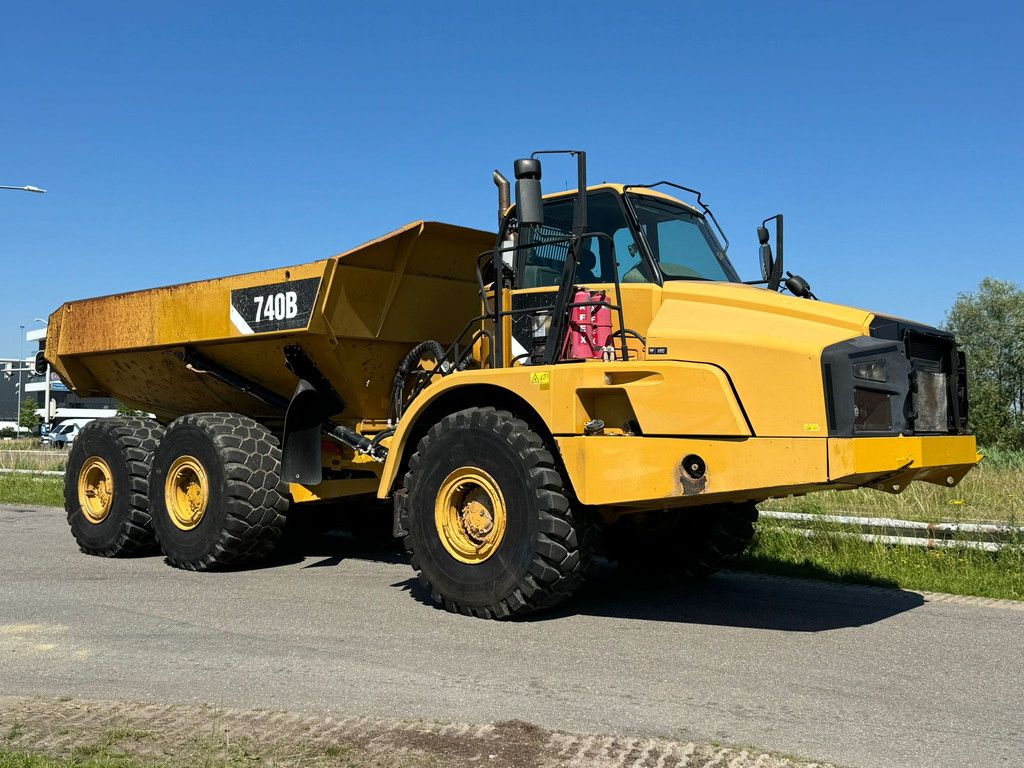 Caterpillar 740B