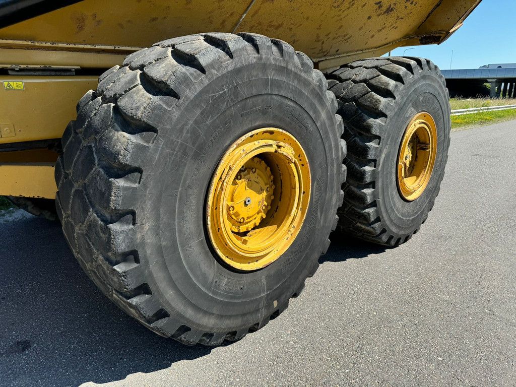 Caterpillar 740B
