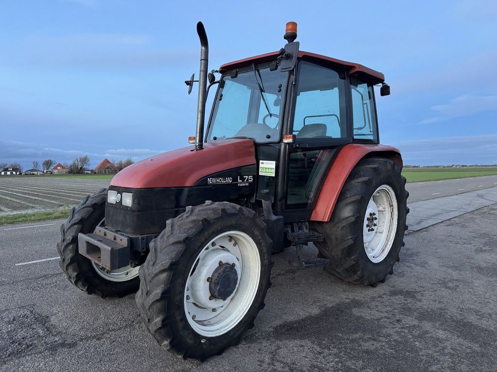 New Holland L75