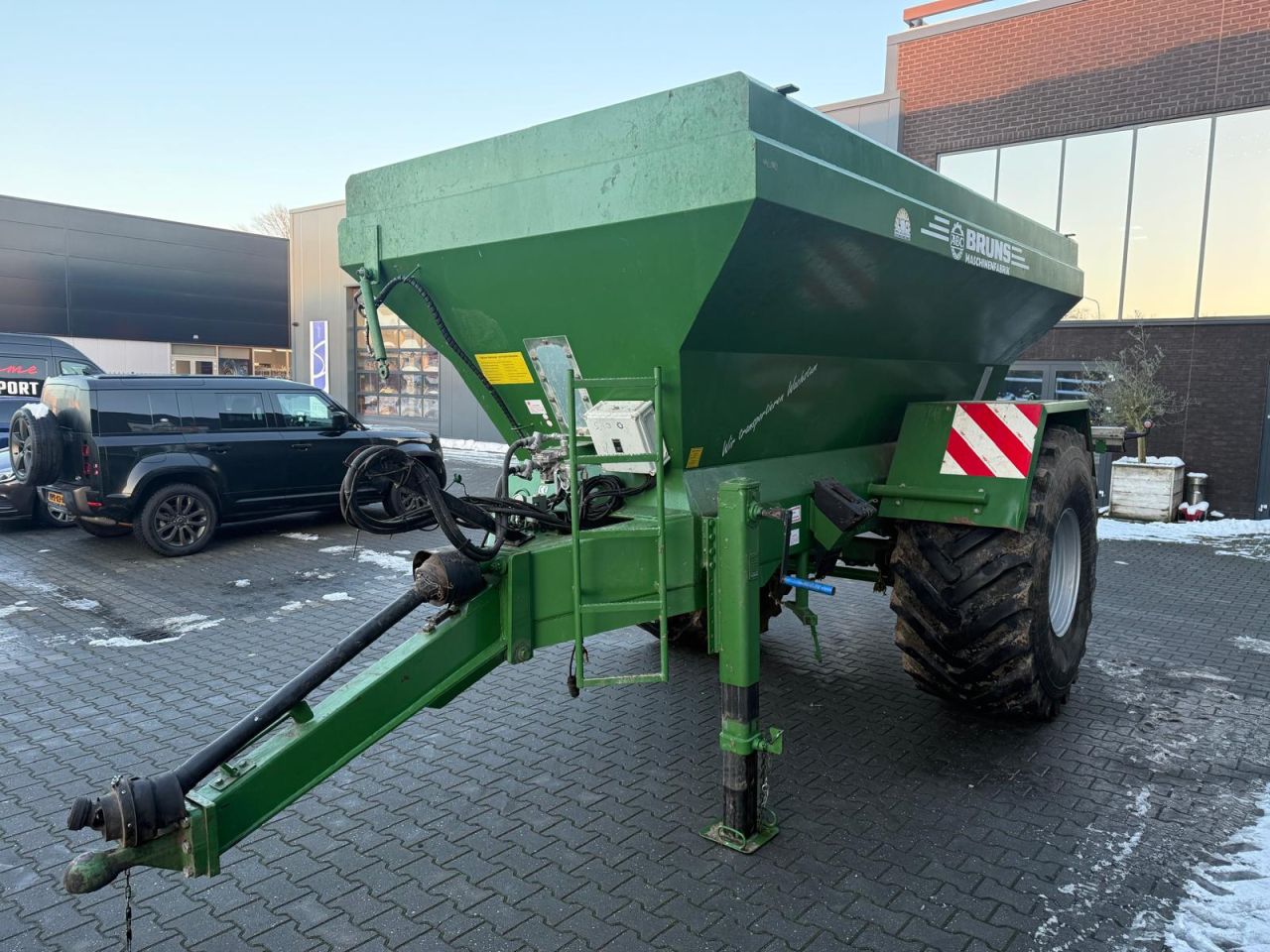 Bruns Kuxmann Kalkstrooier MBA 12000