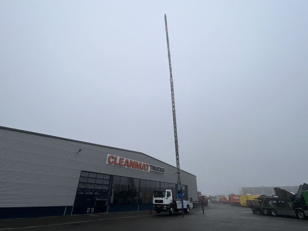 Man TGM 15.290 Klaas 35 meter Dachdecker Kran