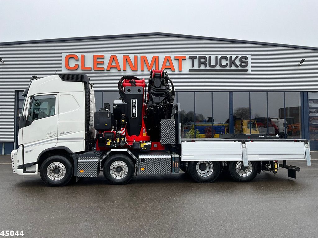 Volvo FH 540 8x2 Fassi 145 Tonmeter laadkraan + Fly-JIb Just 7.187 Km! Demo voertuig!