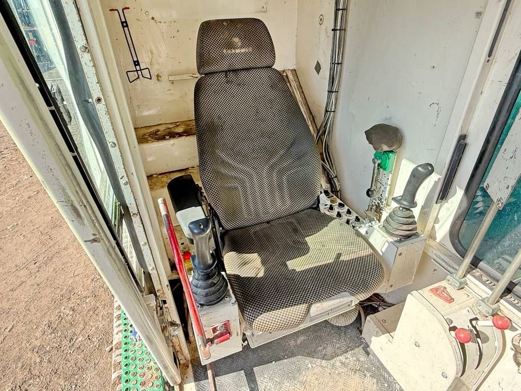 Hitachi KH150GLS-2 - 30.3m Drill / Powerpack / Hydr Tracks