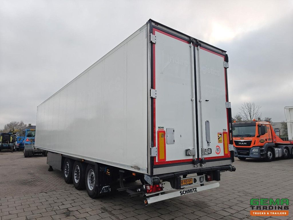 Schmitz Cargobull SCB S3B 3-axle Schmitz - Disc brakes - Refrigerated/Frozen Transport - Carrier Vector 1550 - 3747 hours - Pallet boxes - 09/2026 MOT