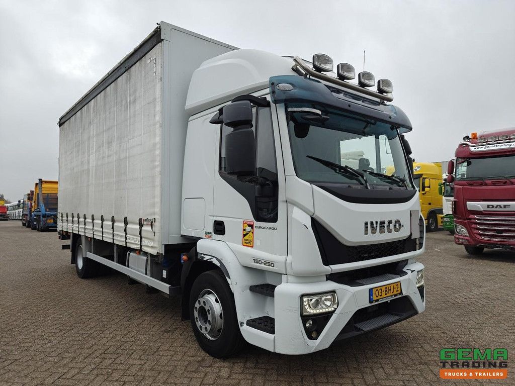 Iveco Eurocargo 150-250 4x2 Sleeper Cab Euro6A - Sliding tarpaulin 6.4 + Tail lift 2000kg - Sliding roof