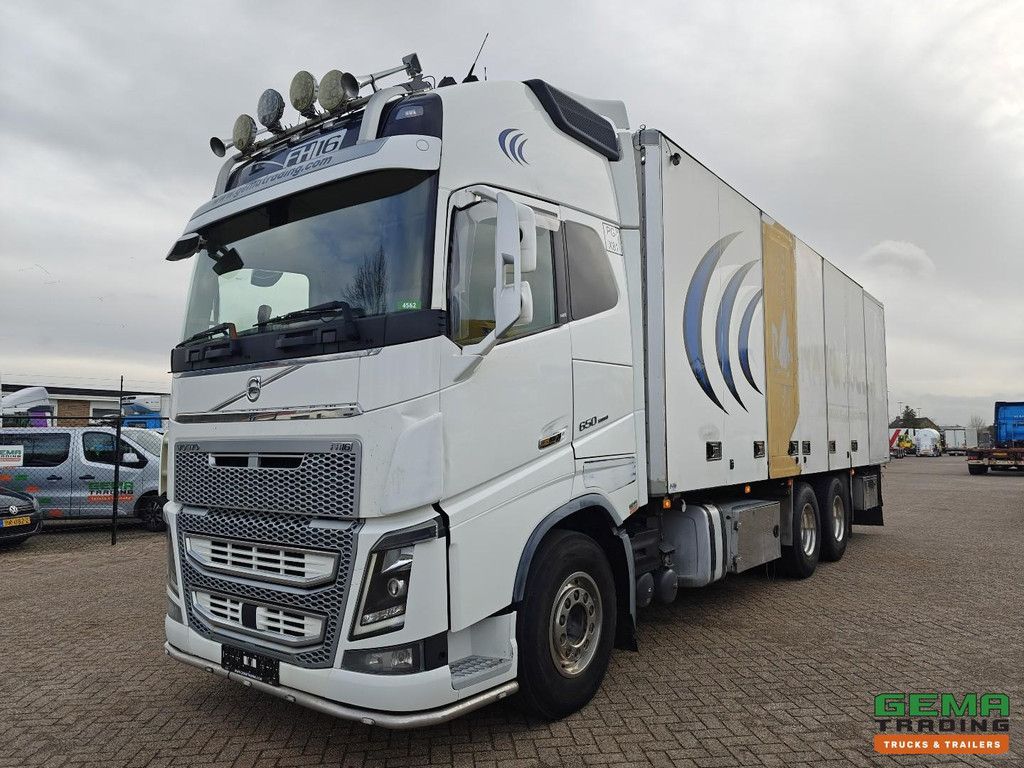 Volvo FH650 FH16 6x4 Globetrotter XL Euro 6 – Vollklimatisiert – Kühl-/Gefrierkombination 8,4 m + Thermo King – Standklimaanlage – Schaukelstuhl