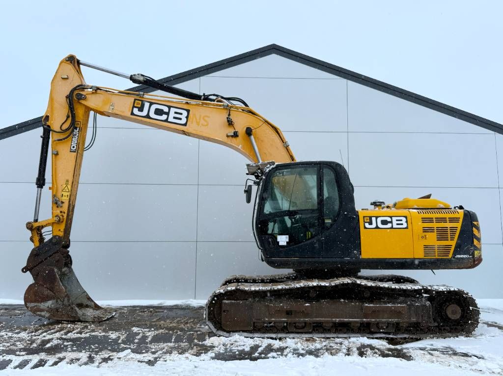 JCB JS220LC - Hammer Lines / Quick Coupler / Camera