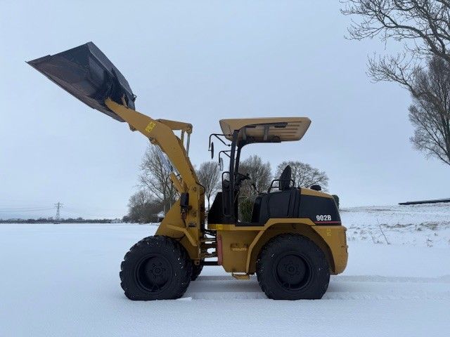 Caterpillar 902B Wiellader