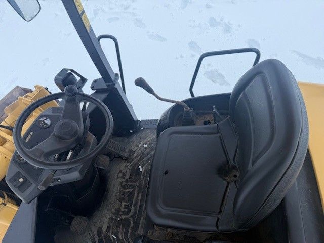 Caterpillar 902B Wiellader