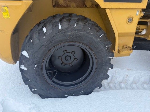 Caterpillar 902B Wiellader