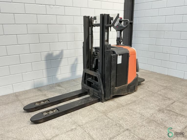 Stackers Electric BT SPE200D 2007
