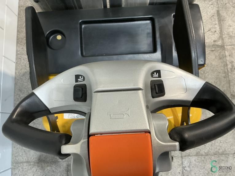 Stackers Electric Papro CS1550