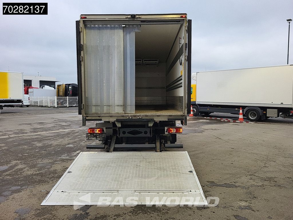 Mercedes Atego Atego 1524 4X2 16t Thermo king T1200-R 1500kg Zepro tailgate Euro 6