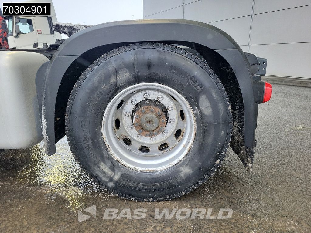 Mercedes Actros 1843 4X2 StreamSpace ADR