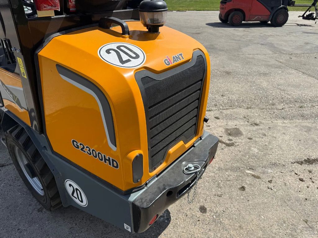 Giant Giant 2300 HD NIEUW!!!