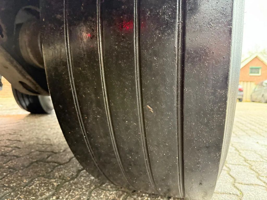 Heiwo AS-2 City 3000KG Laadklep! Stuuras Centrale smering