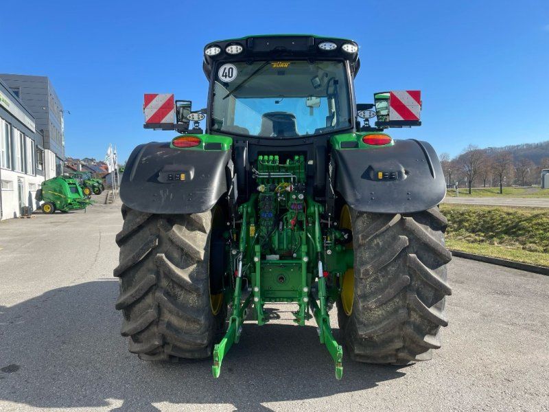 John Deere 6R215 / 6R 215