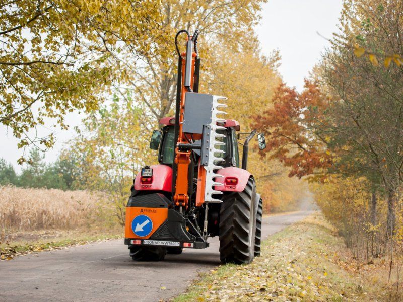 Pronar WWT Auslege Mulchkf Astschere Astsäge