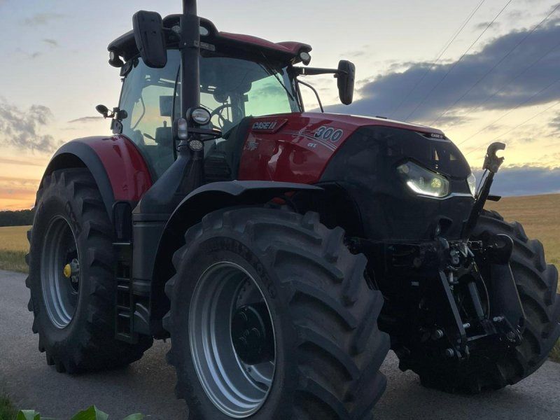 Case IH Optum 300 CVX