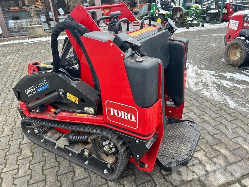 Toro Dingo TX1000