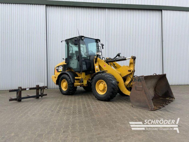Caterpillar 907 H + SCHAUFEL + PALETTENGABEL