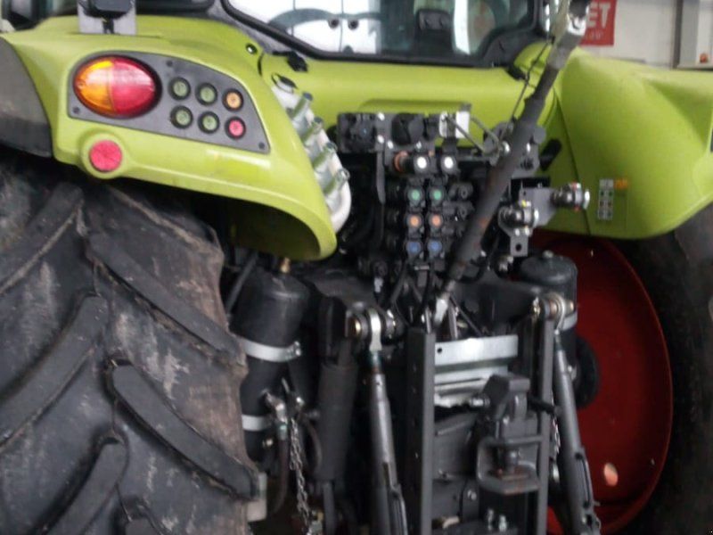 Claas Arion 420 Panoramic