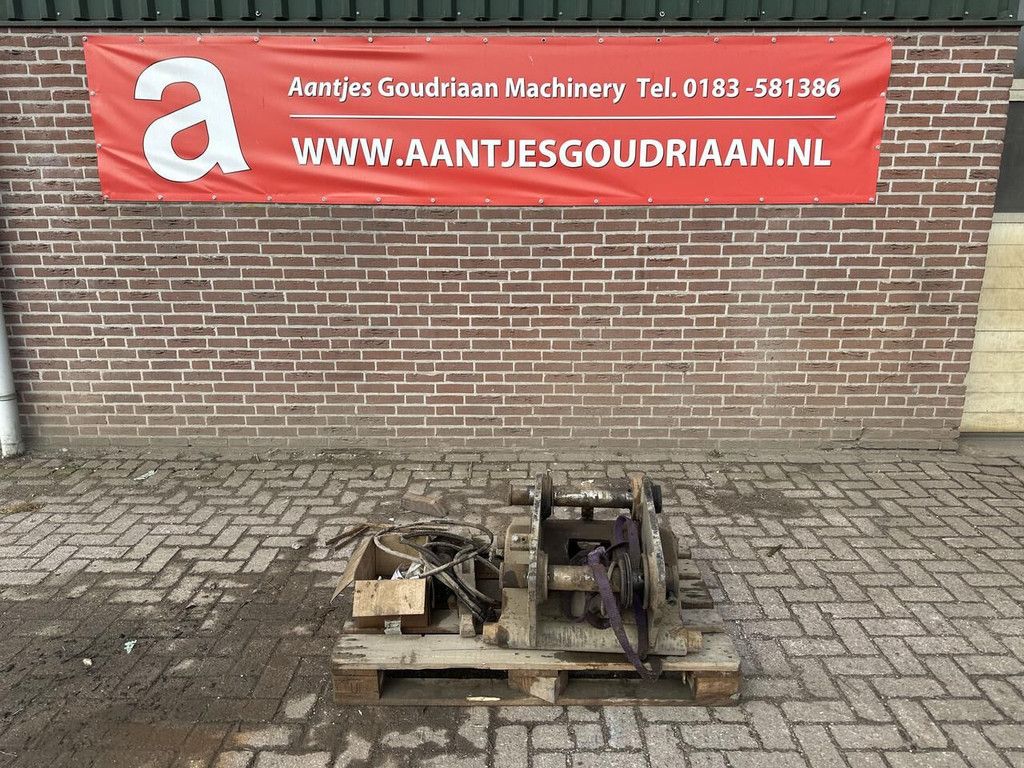 Beco CW 40 quick coupler for construction equipment