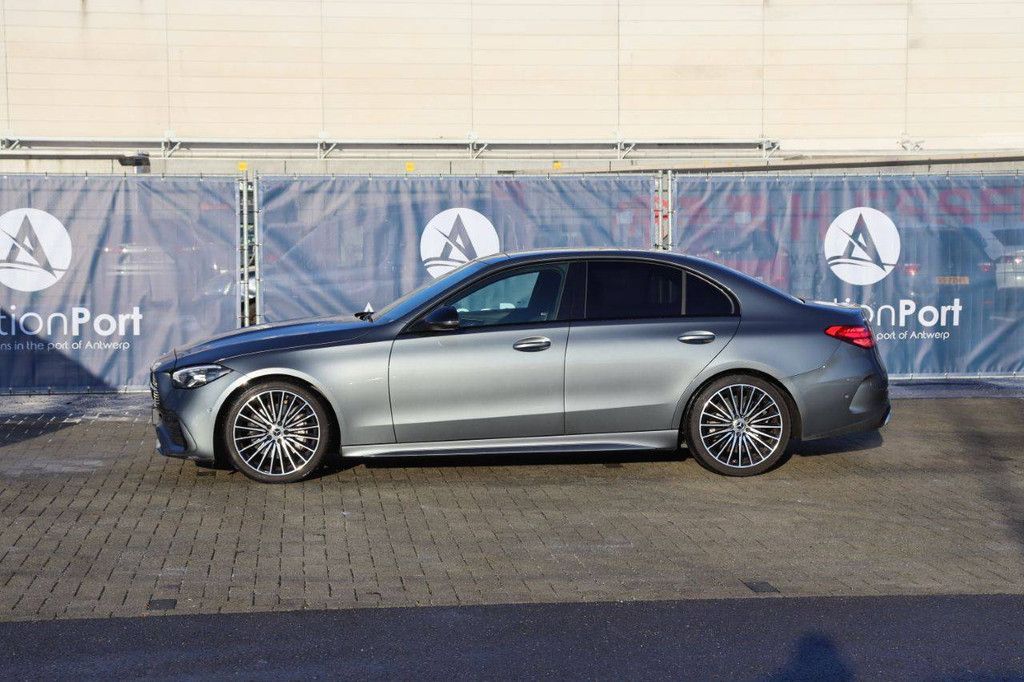 Pkw Mercedes-Benz C180 Benzin 170 PS 2022 (Margin)