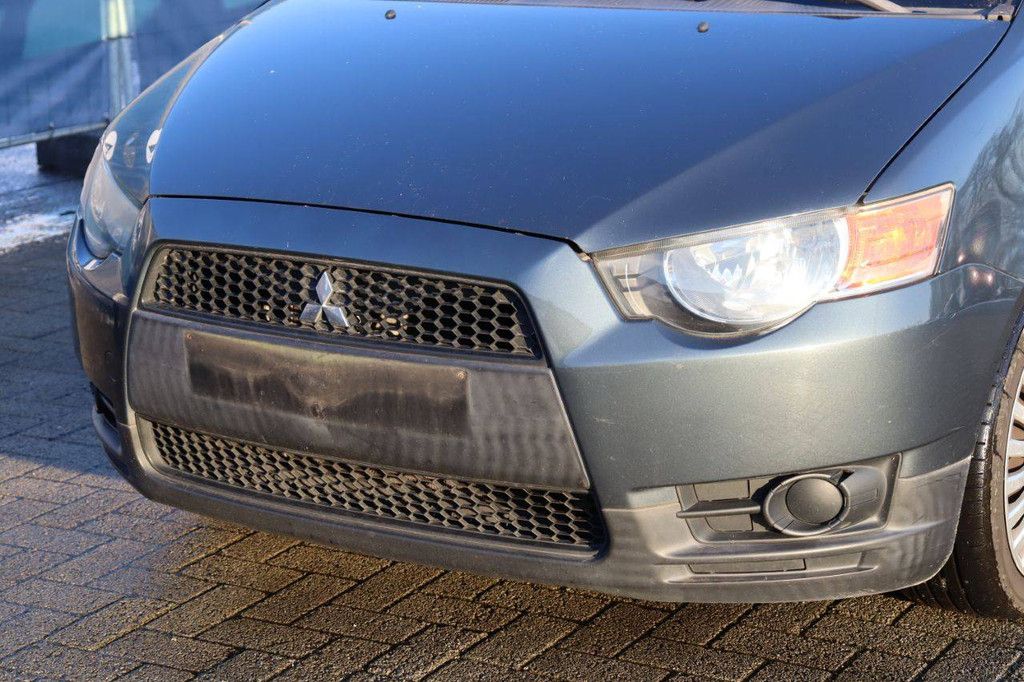 Personenauto Mitsubishi Colt Benzine 95pk 2011 (Marge)